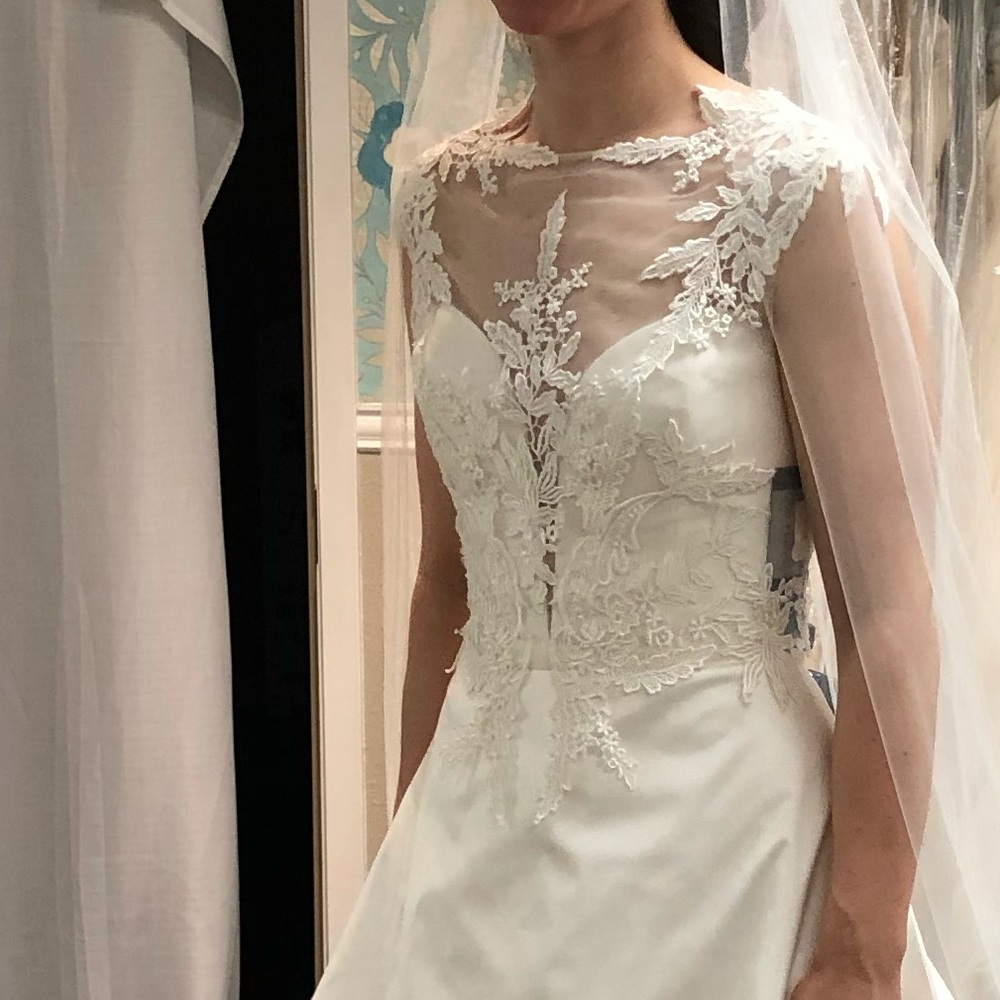 Beautiful lace wedding topper